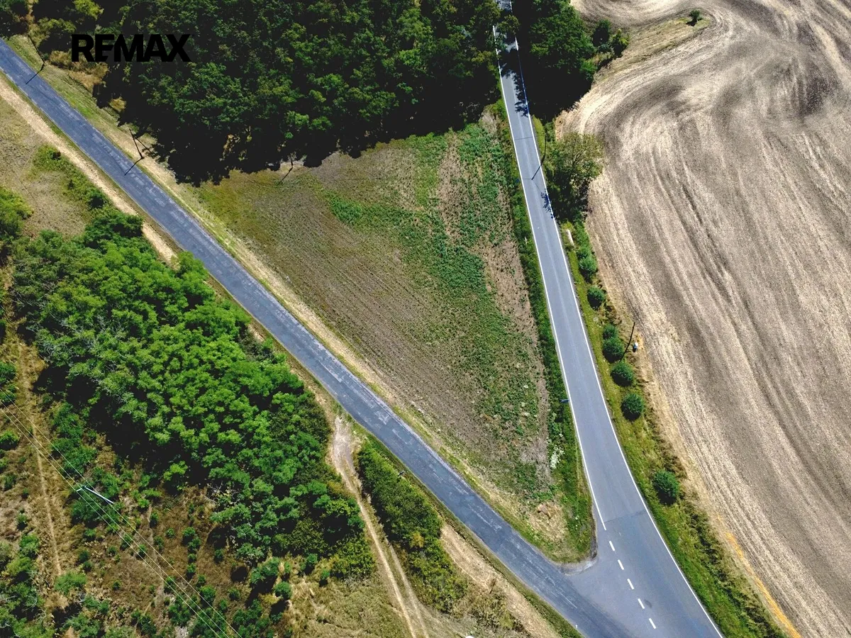Prodej pole 3590 m²